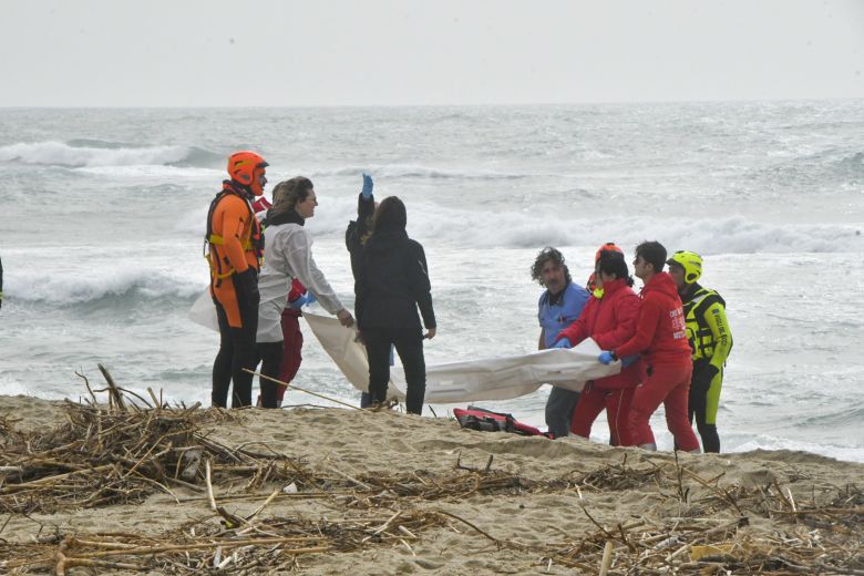Σχεδόν εκατό νεκροί ή αγνοούμενοι μετανάστες στη Μεσόγειο μέσα στις πρώτες 29 μέρες του έτους