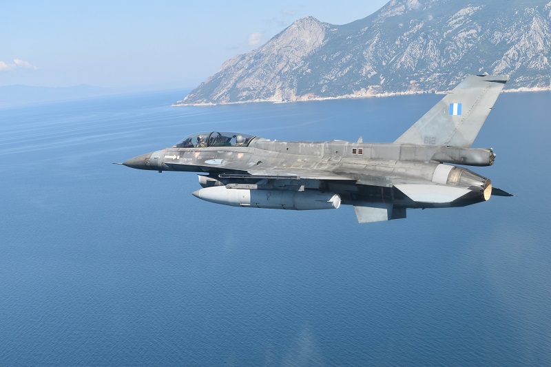Πτώση F-16: Το αεροσκάφος δίνει ακόμα σήμα – Επίκειται επιχείρηση από βαθυσκάφος της Πολεμικής Αεροπορίας