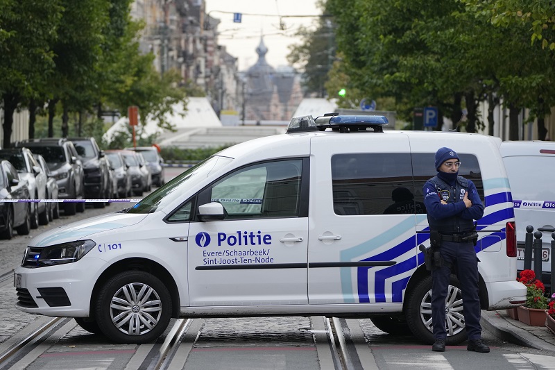Τουριστικό λεωφορείο προσέκρουσε σε δέντρο στις Βρυξέλλες – Συγκεχυμένες οι πληροφορίες για τραυματίες