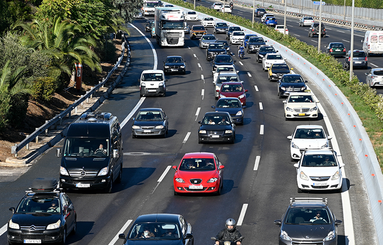 ΕΛ.ΑΣ: Αυξημένα μέτρα οδικής ασφάλειας για την περίοδο εορτασμού των Αποκριών και της Καθαράς Δευτέρας