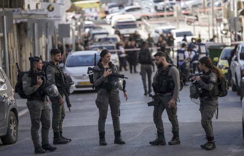 Η ισραηλινή αστυνομία ανακοίνωσε πως σκότωσε το δράστη επίθεσης με μαχαίρι σε σταθμό λεωφορείων