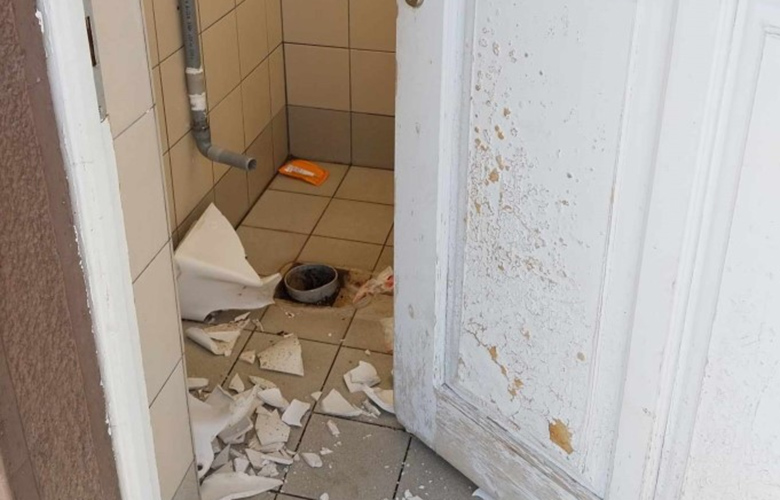 Στο νοσοκομείο κατέληξε επιβάτιδα όταν έσπασε η λεκάνη τουαλέτας του ΟΣΕ