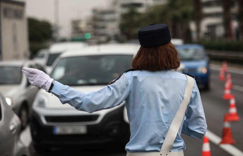 Kυκλοφοριακές ρυθμίσεις την Κυριακή στο κέντρο της Αθήνας λόγω διεξαγωγής αγώνα δρόμου