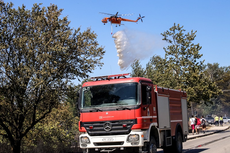 Καιρός: Στο «κόκκινο» ο υδράργυρος με θερμοκρασίες εώς και 40 βαθμούς που ευνοούν την εκδήλωση πυρκαγιών