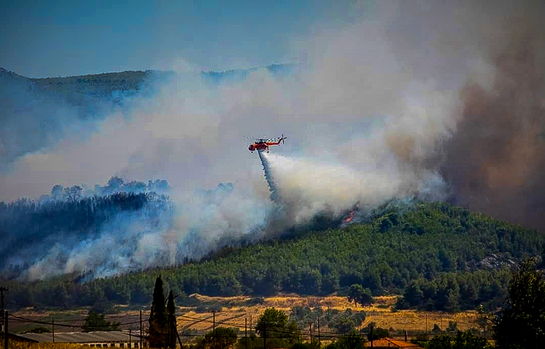 Μεγάλη φωτιά στην Εύβοια: Νέο μέτωπο προς τα χωριά Καμάρι και Πούρνος – Ο εκπρόσωπος της Πυροσβεστικής για τη δυσκολία κατάσβεσης