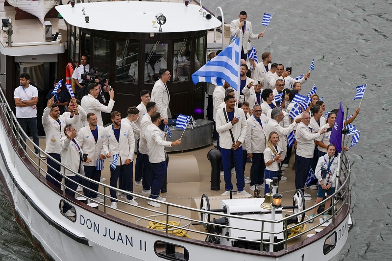 Ολυμπιακοί Αγώνες 2024: Η ελληνική αποστολή… έπλευσε πρώτη στον Σηκουάνα