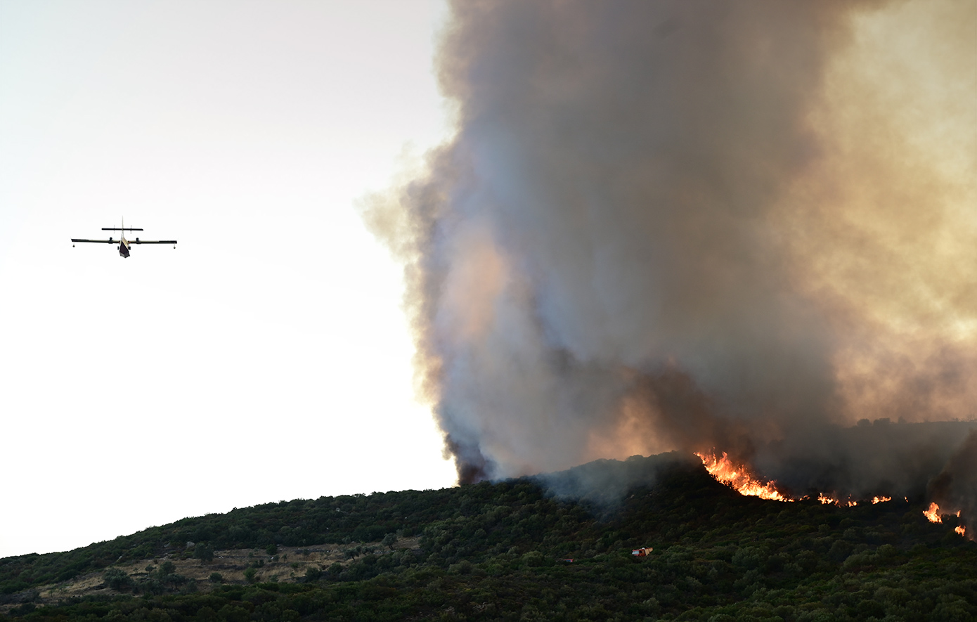 Φωτιά στο Αχλαδοχώρι Σερρών – Σε ύφεση η πυρκαγιά στο Πευκοδάσος Κιλκίς