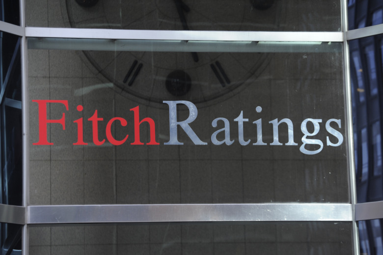 Ο οίκος Fitch αναβάθμισε τις τέσσερις συστημικές ελληνικές τράπεζες