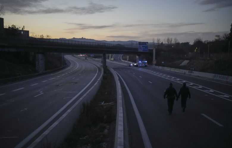 «Τρελή» καταδίωξη 14χρονου που έτρεχε με 180 χλμ. την ώρα σε αυτοκινητόδρομο στην Γαλλία