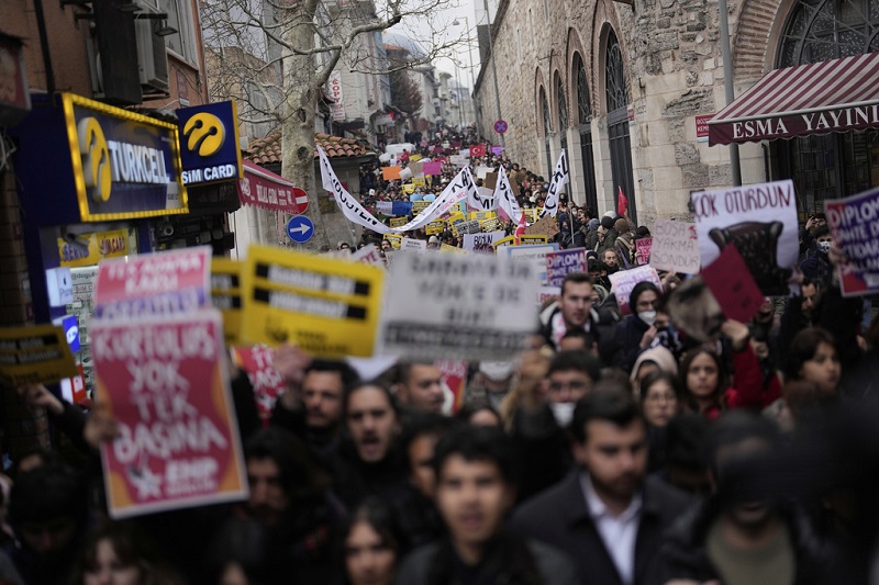 Απειλές Ερντογάν κατά των διαδηλωτών: «Δεν θα επιτρέψουμε διατάραξη της δημόσιας τάξης»