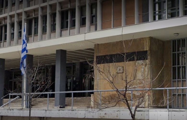 Ποινή φυλάκισης για 40χρονο που είχε γίνει «σκιά» γυναίκας στην Θεσσαλονίκη