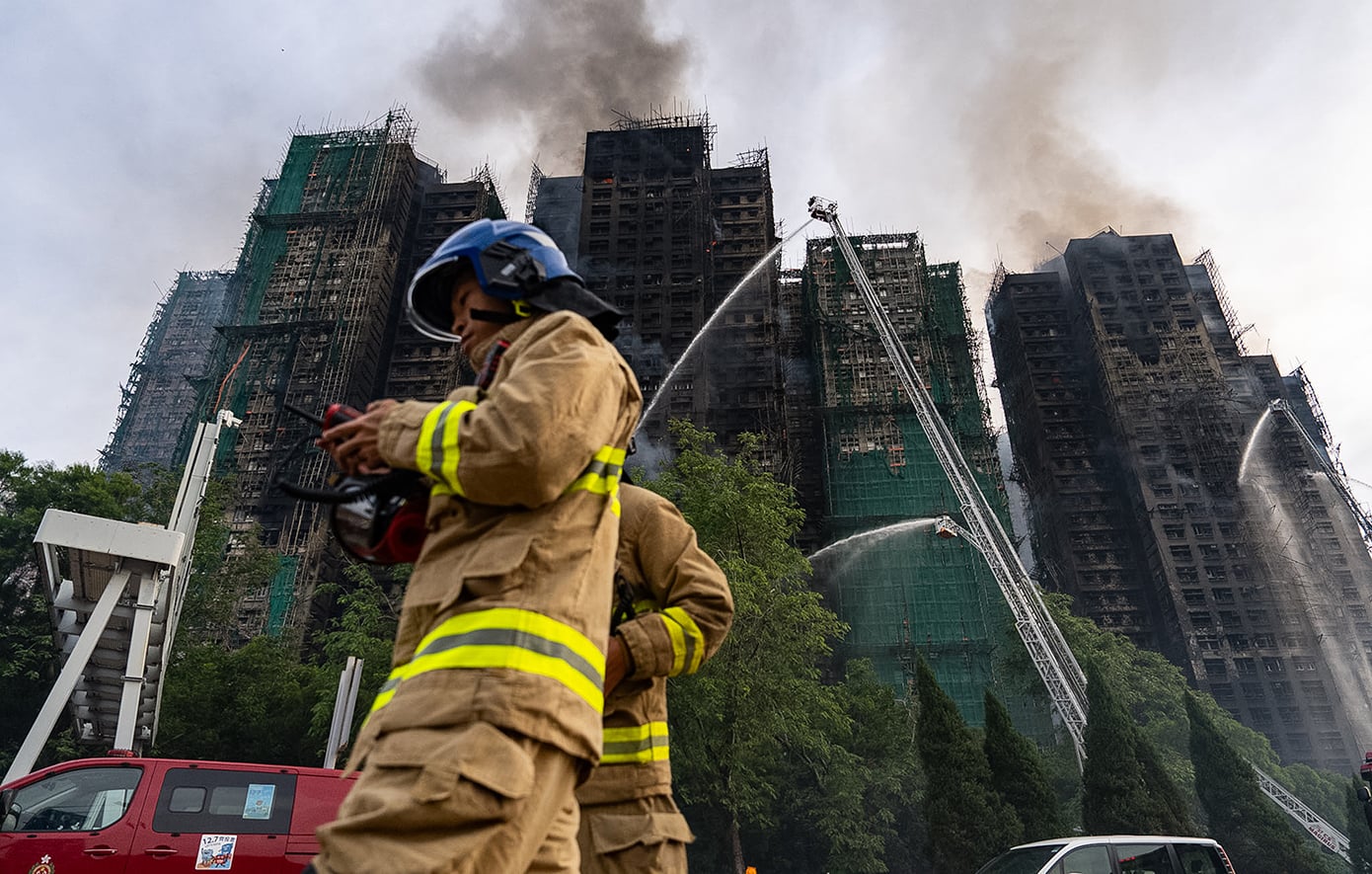 Φονική πυρκαγιά στο Χονγκ Κονγκ: Στους 94 οι νεκροί