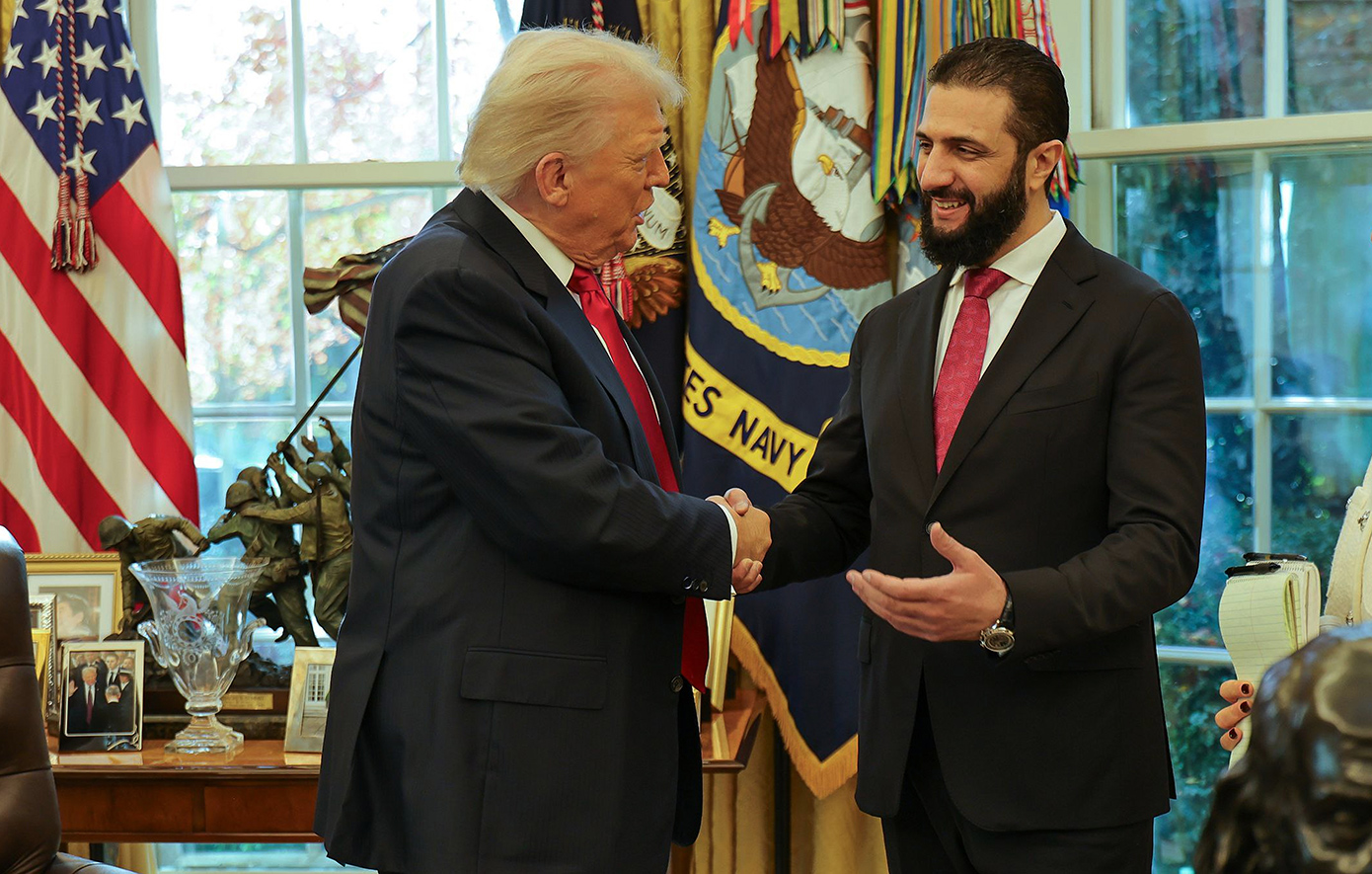 Τραμπ για αλ Σάρα: «Λένε πως είχε σκληρό παρελθόν. Όλοι είχαμε σκληρό παρελθόν»