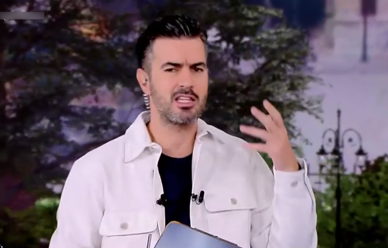 Γιάννης Τσιμιτσέλης για τα «γαλλικά» στον… αέρα: «Ζητώ συγγνώμη γι’ αυτά που ακούστηκαν, ήταν ένα δικό μου τραγικό λάθος»