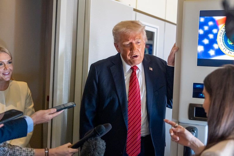 Το σκάνδαλο διαφθοράς στην Ουκρανία «δεν βοηθάει» τις διαπραγματεύσεις για να τερματιστεί ο πόλεμος με τη Ρωσία, σύμφωνα με τον Τραμπ