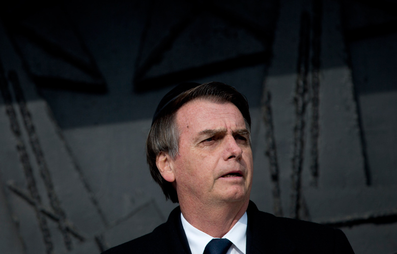 Χειρουργική επέμβαση στον Μπολσονάρου για τον επίμονο λόξυγγα.