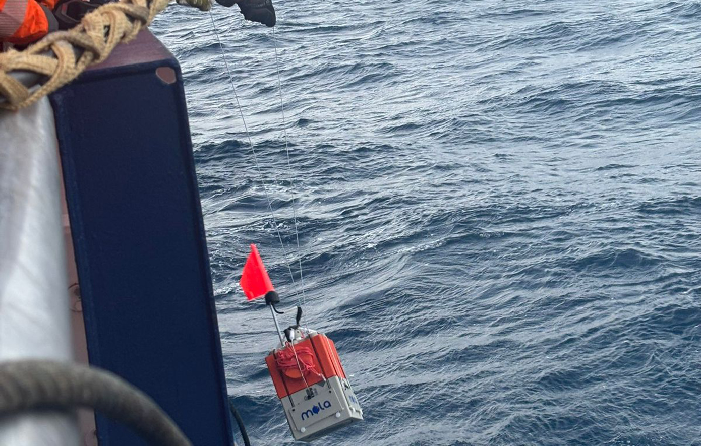 Ωκεανογραφική αποστολή στη Σαντορίνη για έγκαιρη προειδοποίηση του ηφαιστειακού συμπλέγματος.