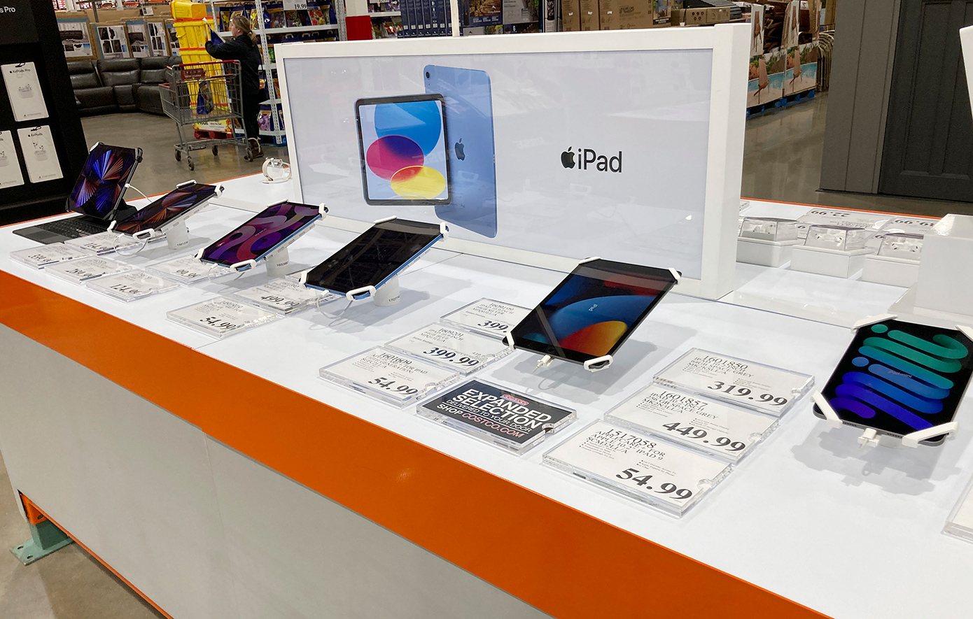 Η Apple προειδοποιεί για νέα απειλή ασφαλείας σε iPhone και iPad.