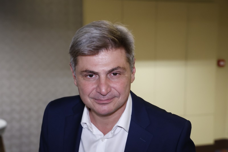 Φαραντούρης: «Η απομάκρυνση του ΣΥΡΙΖΑ από τα μαζικά κινήματα».