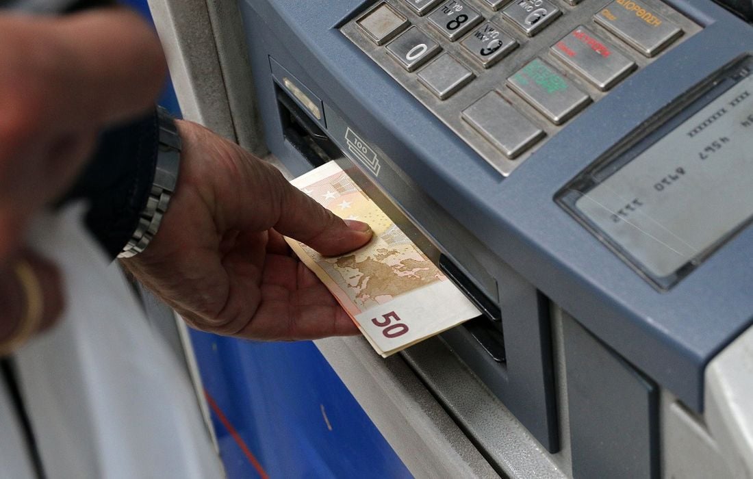 Σύλληψη 42χρονου για απόπειρα αναλήψεων με κάρτες-«κλώνους».