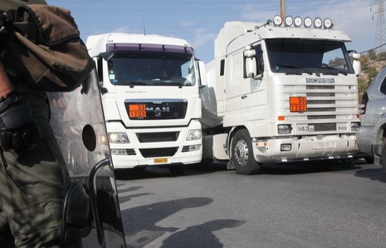 Κινητοποίηση Βορειομακεδόνων μεταφορέων με φραγή συνόρων στα φορτηγά.