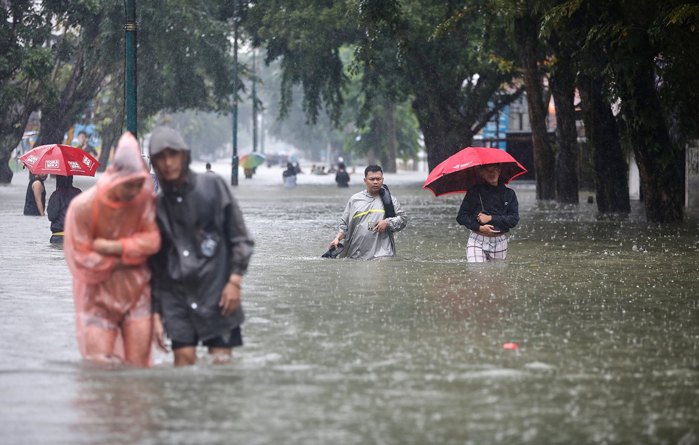 Πλημμύρες στη Βόρεια Κελέβη της Ινδονησίας και ο απολογισμός των θυμάτων.