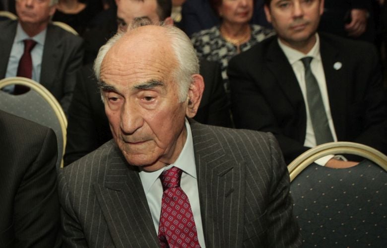 Η έκβαση της υγείας του ιστορικού στελέχους της ΝΔ Αλέξανδρου Παπαδόγγονα.