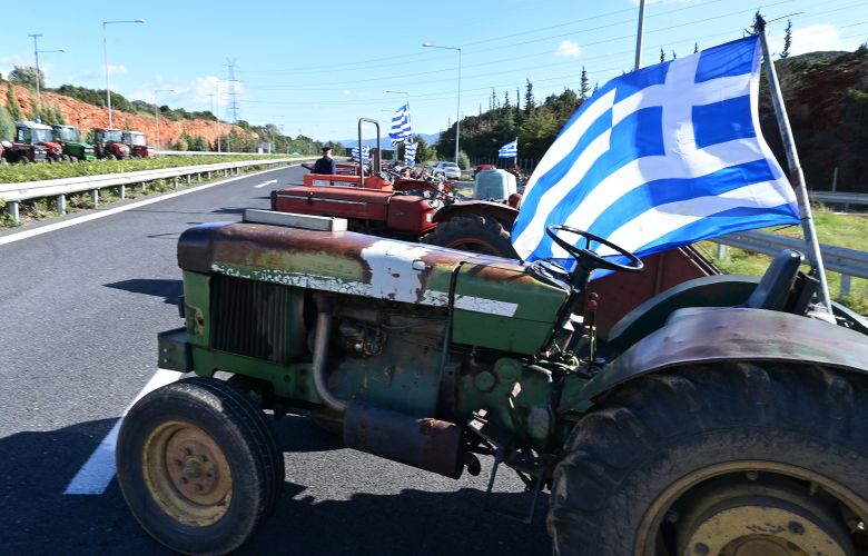 Κινητοποιήσεις αγροτών στον κόμβο Ηγουμενίτσας-Γραικοχωρίου και στην Ιωαννίνων-Κακκαβιάς.