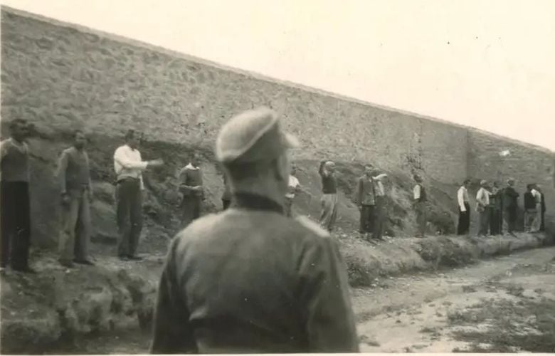 Στην κατοχή της ελληνικής κυβέρνησης το φωτογραφικό αρχείο για τους 200 της Καισαριανής.