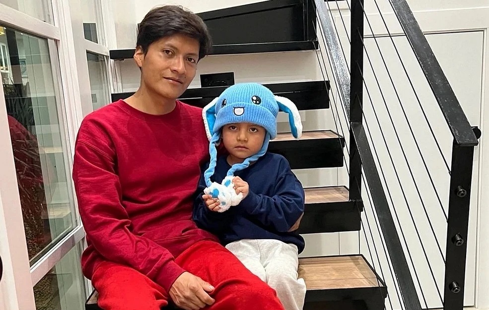 Η επιστροφή του 5χρονου Λίαμ στο σπίτι του στη Μινεάπολη μετά την κράτηση από την ICE.