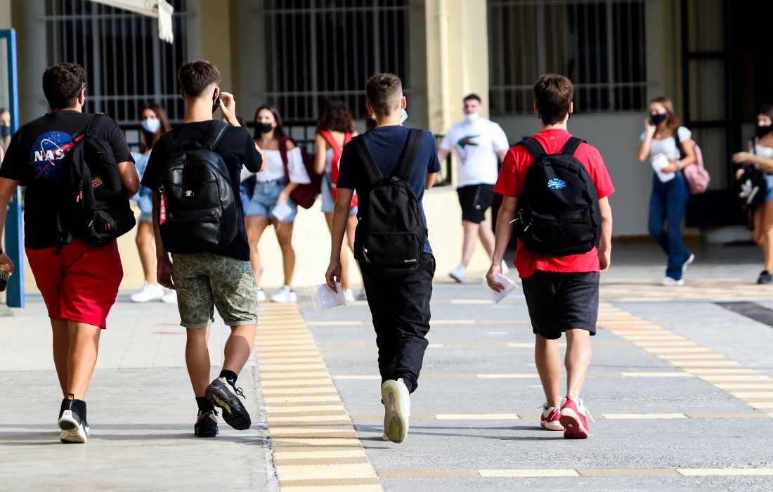 Σύσκεψη στο Μαξίμου υπό τον πρωθυπουργό για το Εθνικό Απολυτήριο.