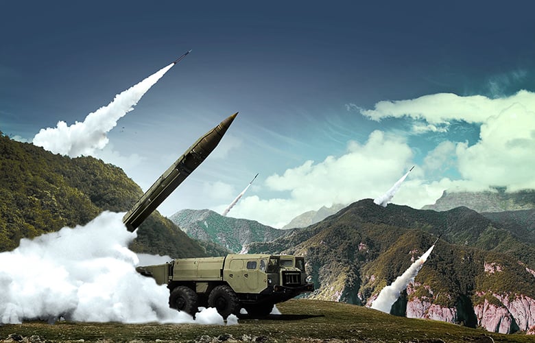 Η Βόρεια Κορέα παρουσιάζει νέο εκτοξευτήρα πολλαπλών πυραύλων.