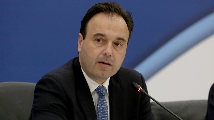 Η υπογραφή που αφορά τη Βιολάντα και τον Παπαστεργίου.