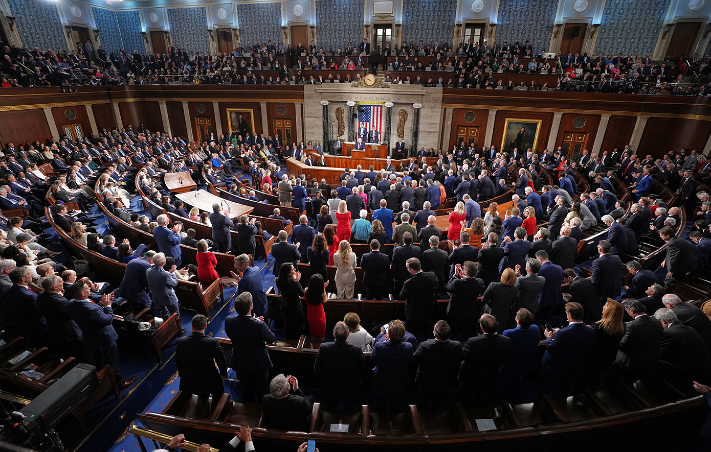Η σύντομη αναφορά του Ντόναλντ Τραμπ για το Ιράν προκάλεσε ερωτηματικά για τις προθέσεις του στη Μέση Ανατολή.