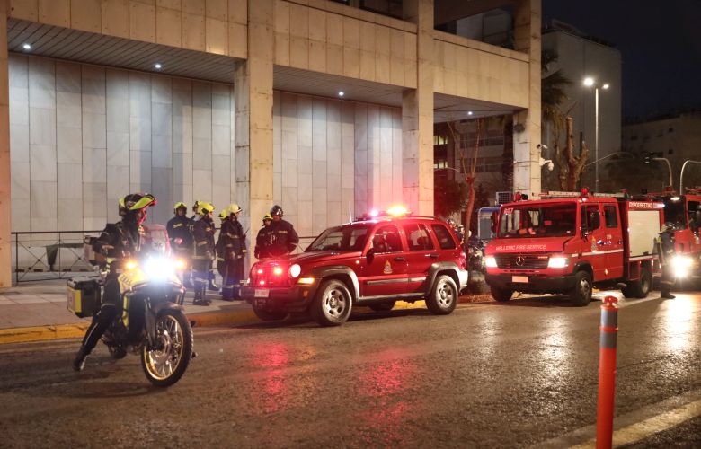 Έκρηξη σε χειροβομβίδες αλλοδαπού έξω από ΓΑΔΑ – Ταυτότητα δράστη