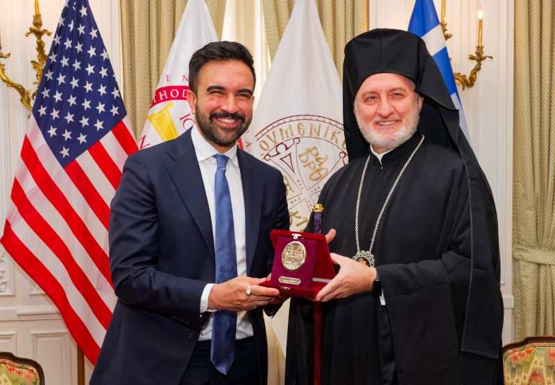 Συνάντηση Αρχιεπισκόπου Αμερικής και Ζόραν Μαμντάνι στην έδρα της Αρχιεπισκοπής.