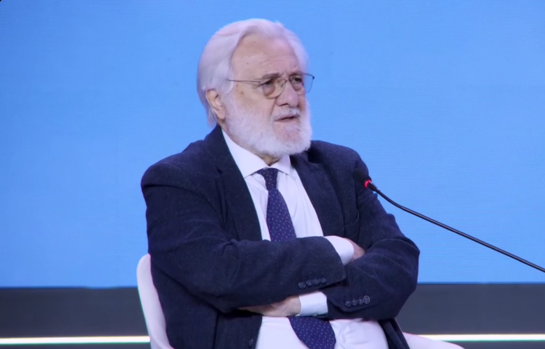 Σχόλιο Σμαραγδή για αντιδράσεις μετά το θάνατο της συζύγου του.