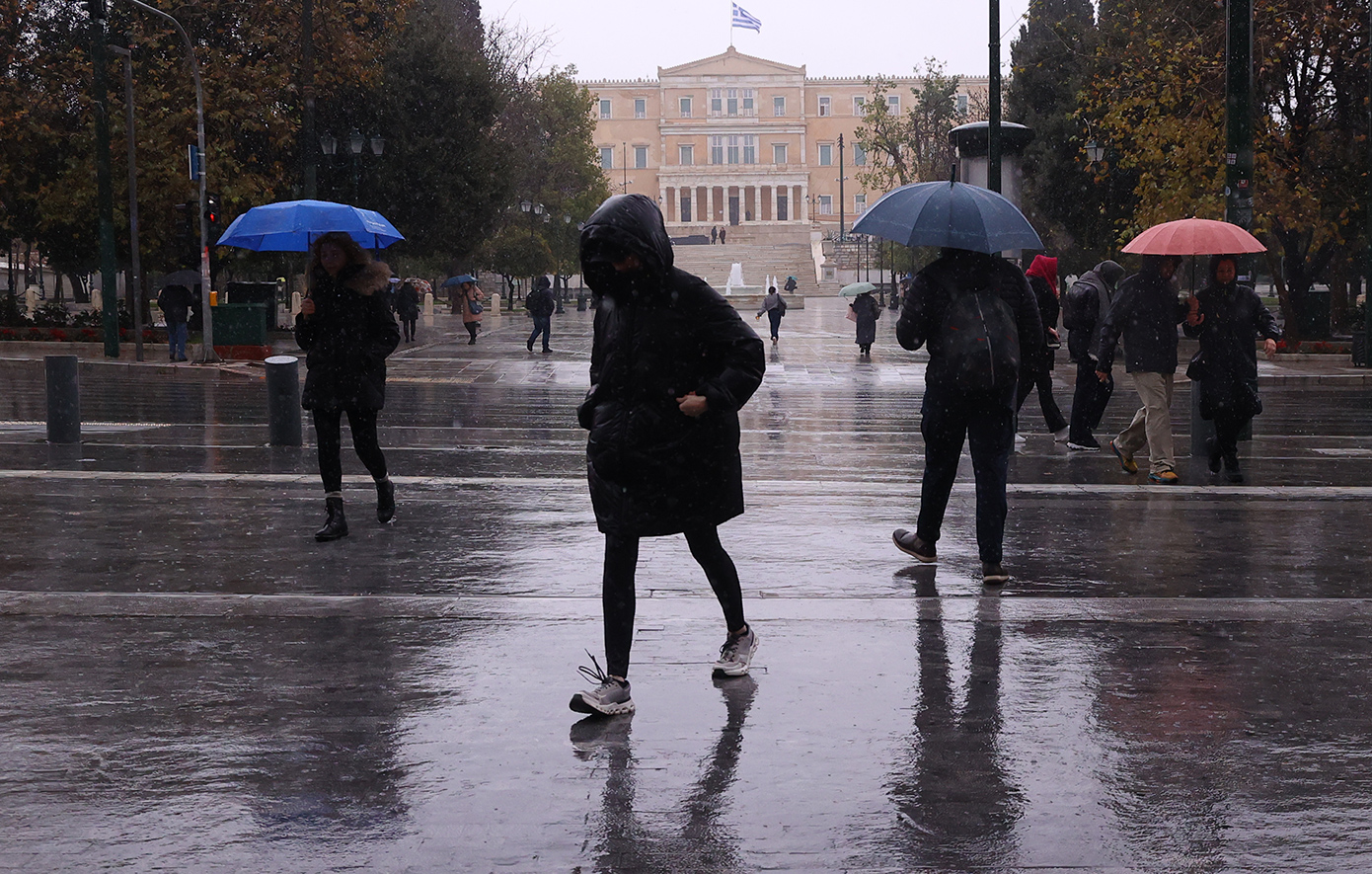 Έντονα φαινόμενα καιρού σε όλη τη χώρα – Ποιες περιοχές βρίσκονται στο επίκεντρο.