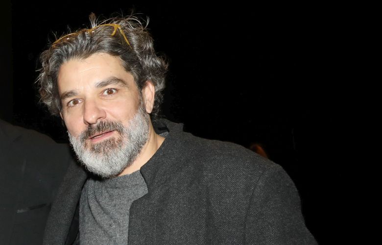 Λαγούτης: Η συζήτηση με τα παιδιά μας για την προσωπική μας ζωή.