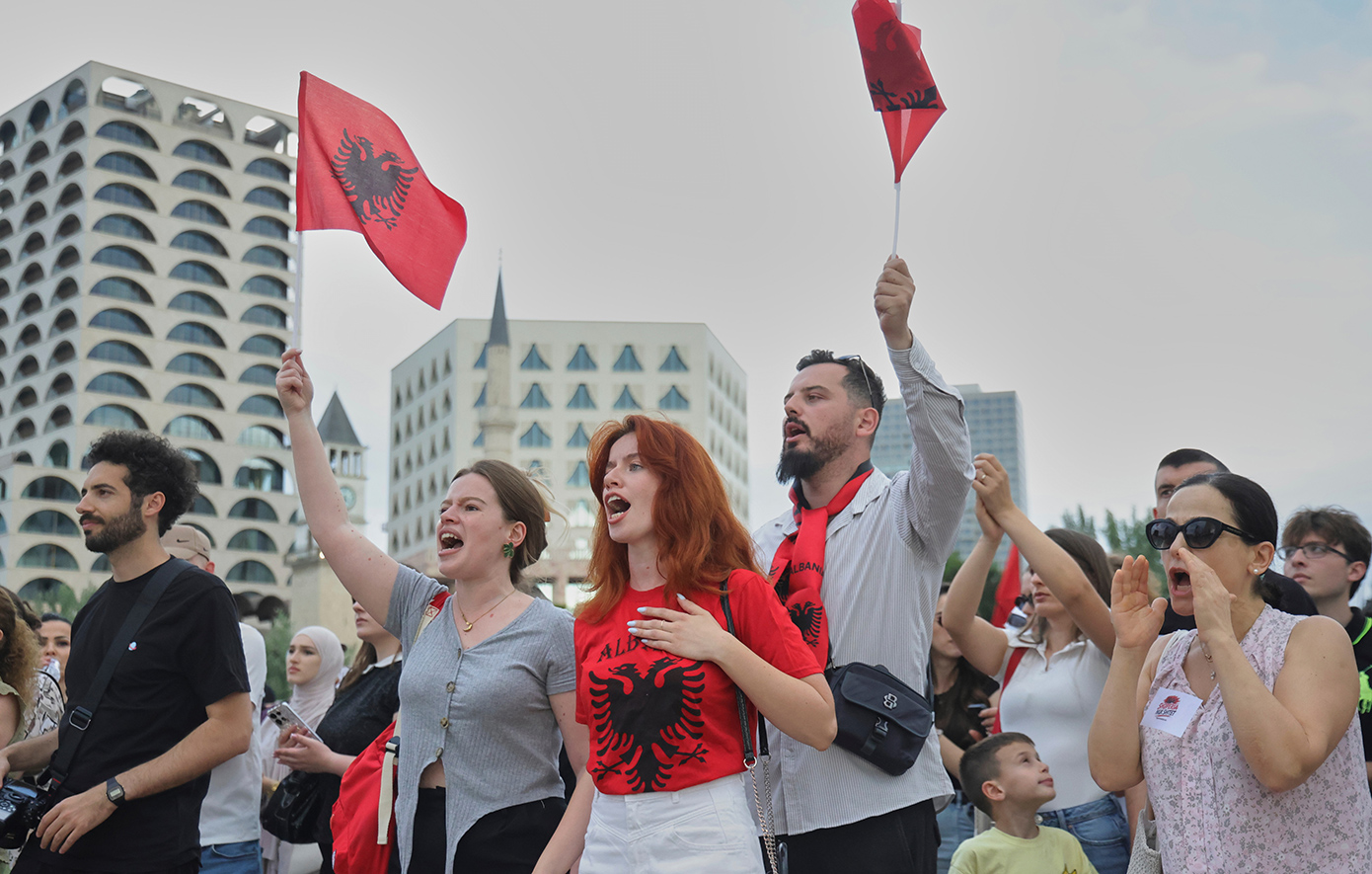 Ο γαμπρός του Τραμπ, το νησί Σαζάν και οι μυστικές επενδύσεις που σαρώνουν την Αλβανία: Η αλήθεια πίσω από τις διαψεύσεις Ράμα
